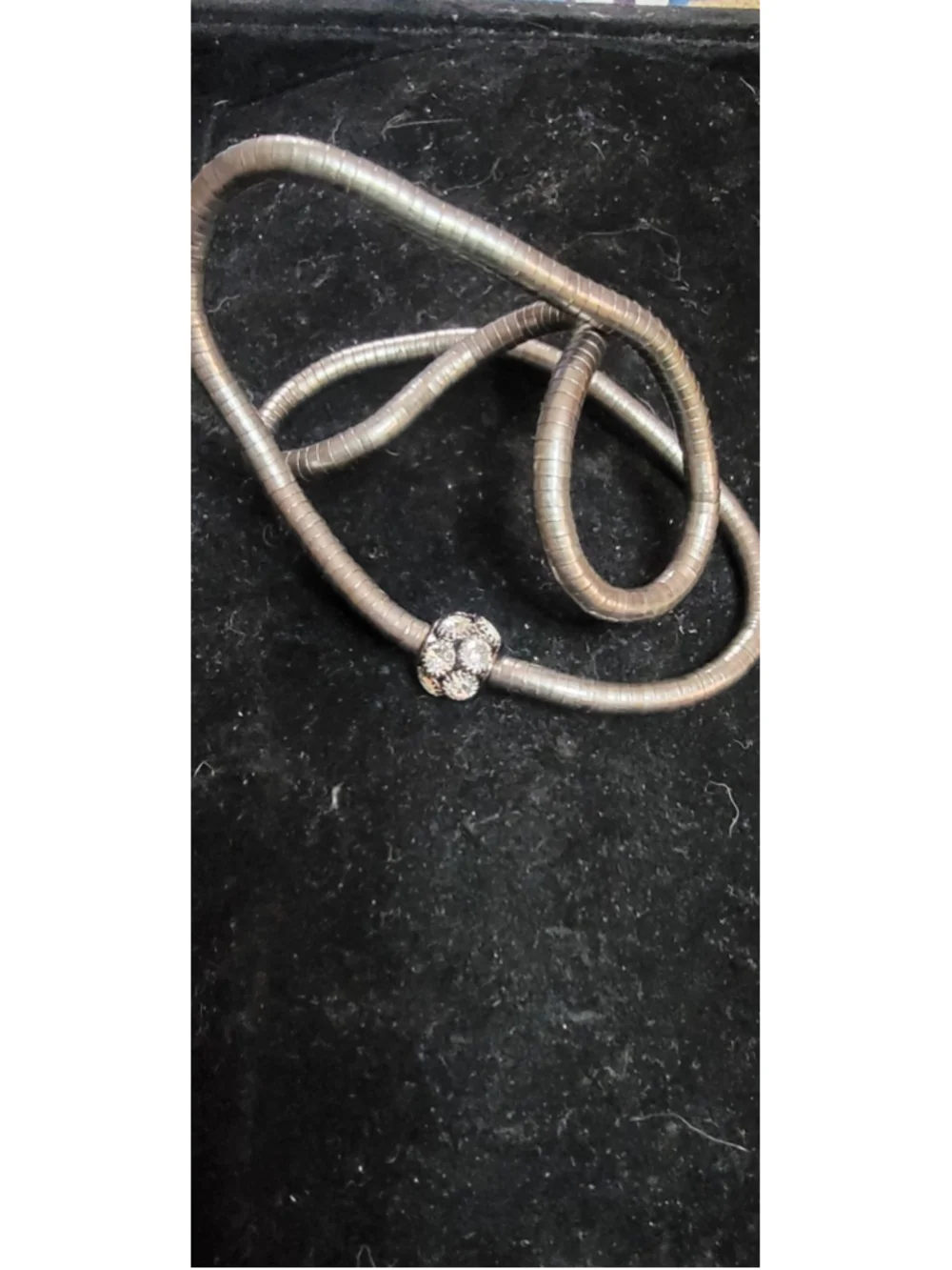 Flexible Coil Necklace / Bendable Memory Wire Choker Silver Tone Modernist Neckl